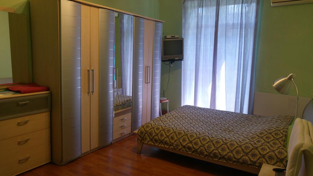 Shievchienko 10 Apartment เคียฟ ภายนอก รูปภาพ