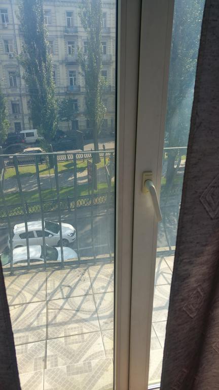 Shievchienko 10 Apartment เคียฟ ภายนอก รูปภาพ